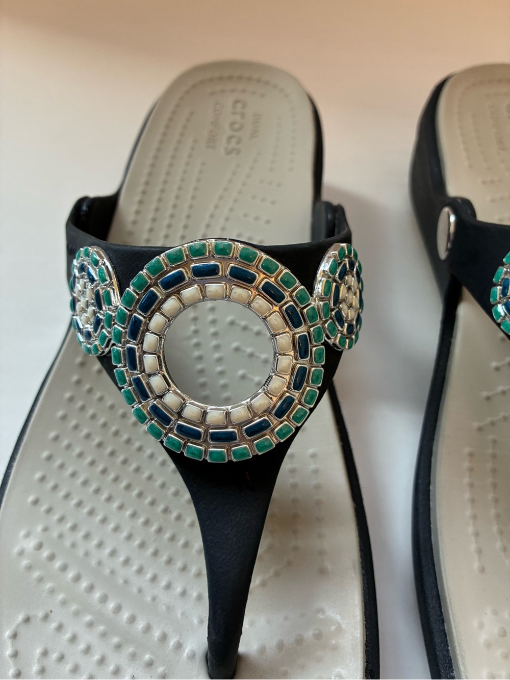Women’s CROCS Sandals 8 - Picture 3 of 10